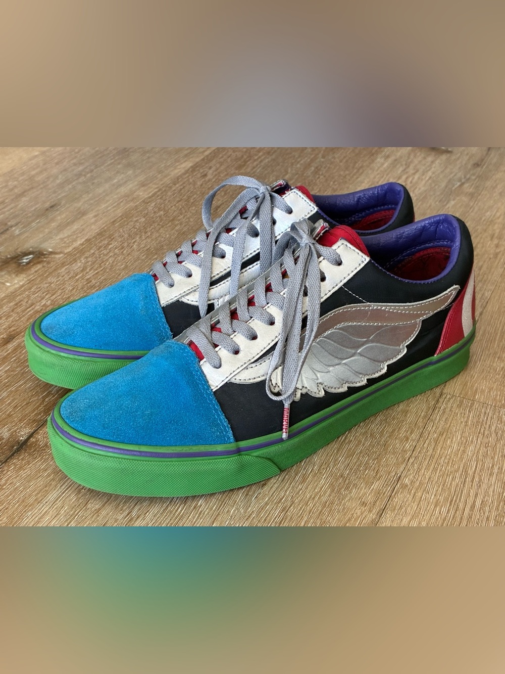 Vans Marvel x Old Skool Avengers Sneakers Silver Wing Men’s Shoes 11 /44.5 /29cm